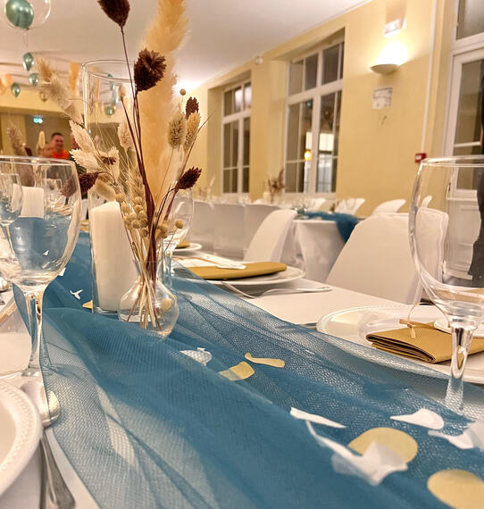 Anniversaire bleu canard - Moments Suspendus